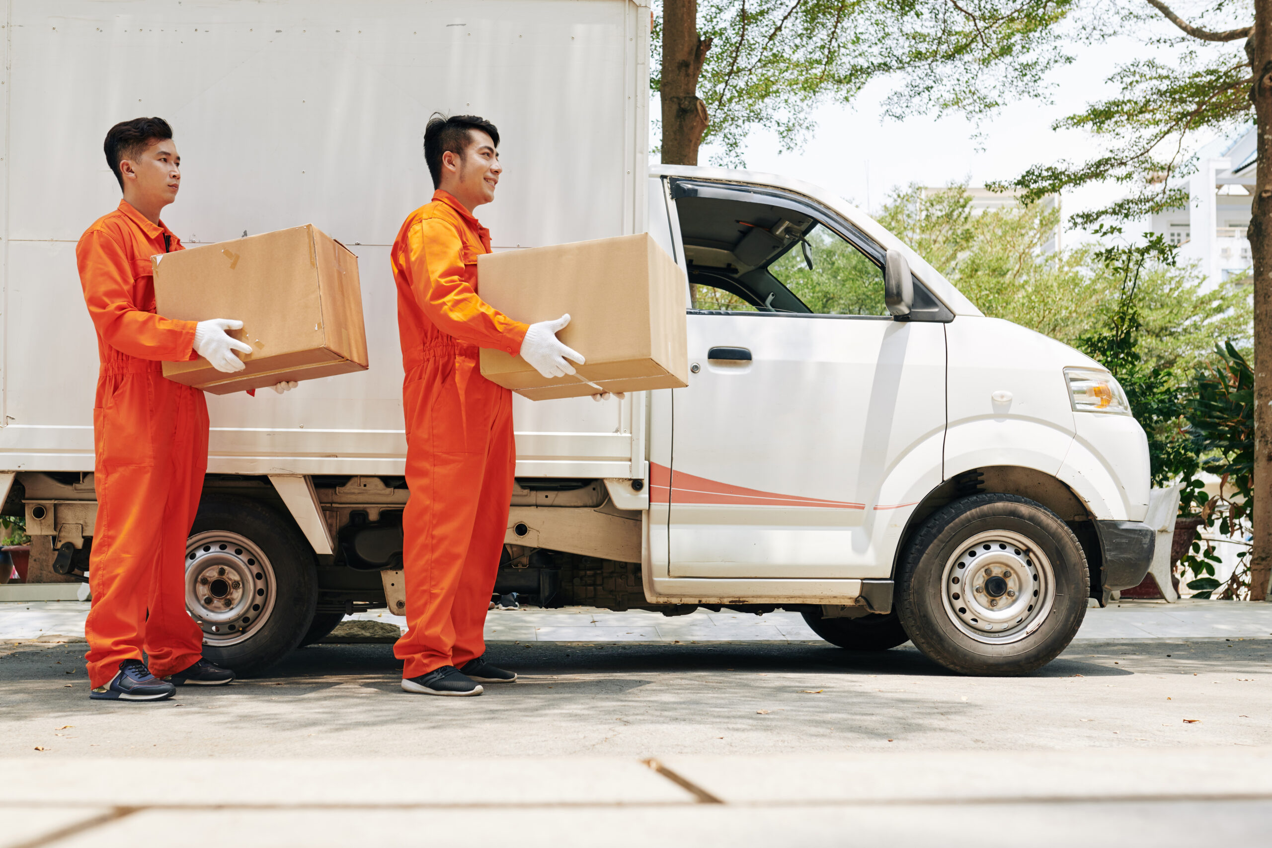 Jasa Trucking Jakarta Surabaya Ongkir Terjangkau & Terpercaya